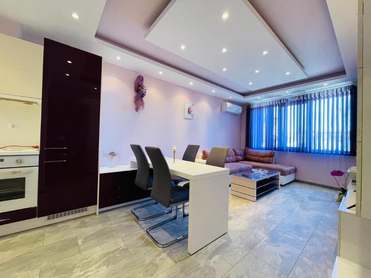 Апартамент Чаролит / Apartment Charoite Burgas City Eksteriør billede