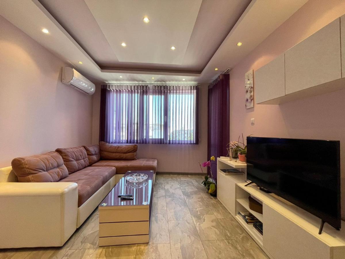 Апартамент Чаролит / Apartment Charoite Burgas City Eksteriør billede