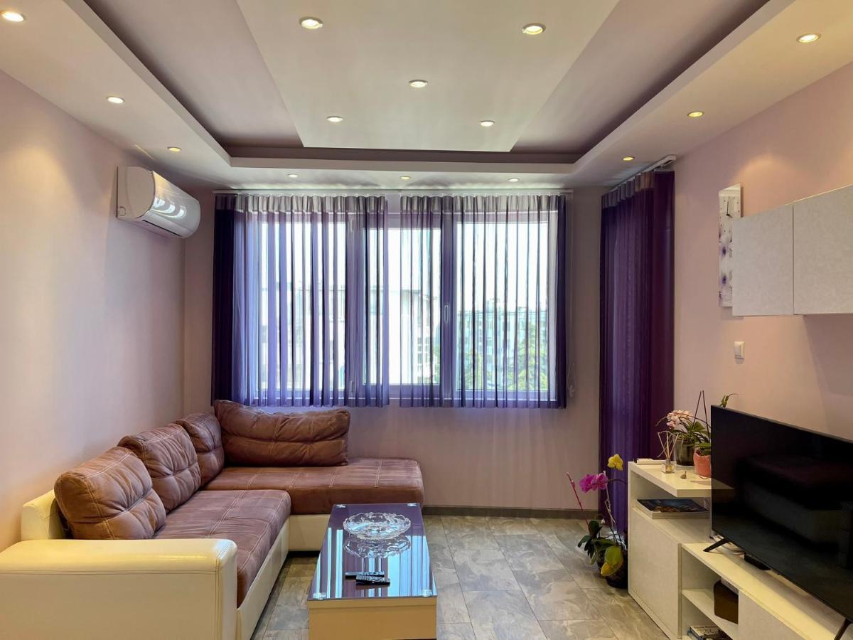Апартамент Чаролит / Apartment Charoite Burgas City Eksteriør billede